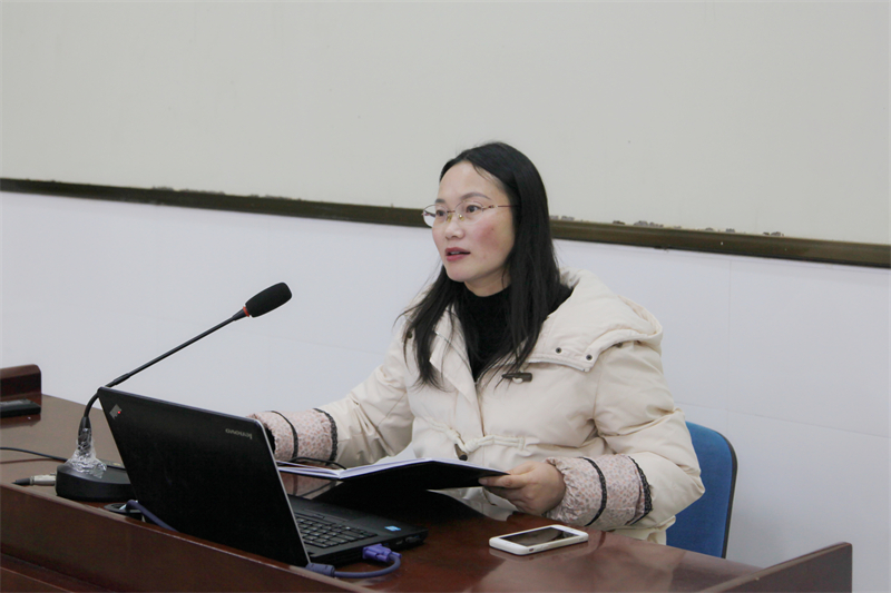 溫州翔宇初中部召開“青藍(lán)工程”專題會議